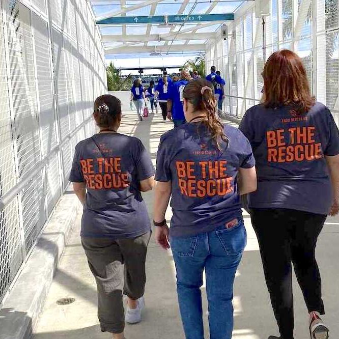 3 volunteers rescue food from the F1 Miami race in 2023